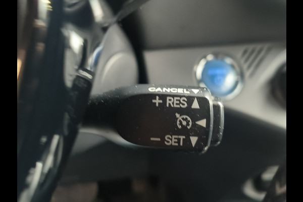 Toyota Yaris 1.5 Hybrid Energy Plus Automaat uit 20218 Rijklaar + 12 maanden Bovag-garantie Henk Jongen Auto's in Helmond,  al 50 jaar service zoals 't hoort!