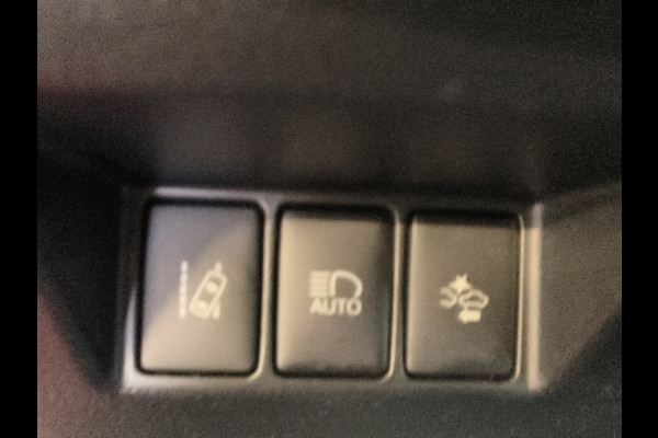 Toyota Yaris 1.5 Hybrid Energy Plus Automaat uit 20218 Rijklaar + 12 maanden Bovag-garantie Henk Jongen Auto's in Helmond,  al 50 jaar service zoals 't hoort!