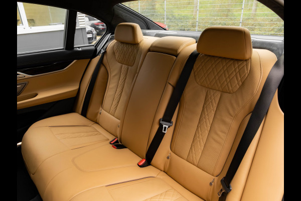BMW 7 Serie 745e - Individual - Stoelventilatie + Massage - Driving Ass Prof - Active Steering