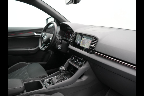 Škoda Karoq 1.5 TSI ACT Sportline Business FACELIFT MODEL DSG 150pk | Adaptive Cruise | Camera | Matrix LED | RS Sportstoelen Verwarmd | 18"L.M | Adaptive Onderstel | Keyless | Sfeerverlichting | Apple Carplay | Virtual | Navigatie | DAB |