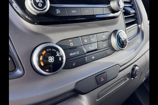 Ford Transit Custom 320 2.0 TDCI L2H1 Limited DC ZUID 130pk | 5pers. | Sync 3 Navigatie | Stoelverwarming | Sidebars