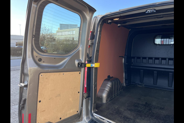 Ford Transit Custom 320 2.0 TDCI L2H1 Limited DC ZUID 130pk | 5pers. | Sync 3 Navigatie | Stoelverwarming | Sidebars