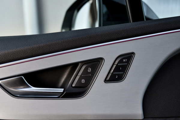 Audi Q7 55 TFSI e quattro 3x S-Line. Pano, ACC, HUD, Memory, Leder, B&O, Stuurvw, Keyless, Camera, Matrix, Sfeer, 22''!