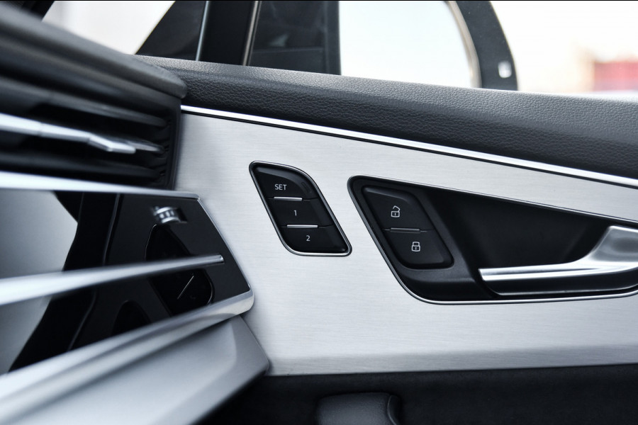 Audi Q7 55 TFSI e quattro 3x S-Line. Pano, ACC, HUD, Memory, Leder, B&O, Stuurvw, Keyless, Camera, Matrix, Sfeer, 22''!