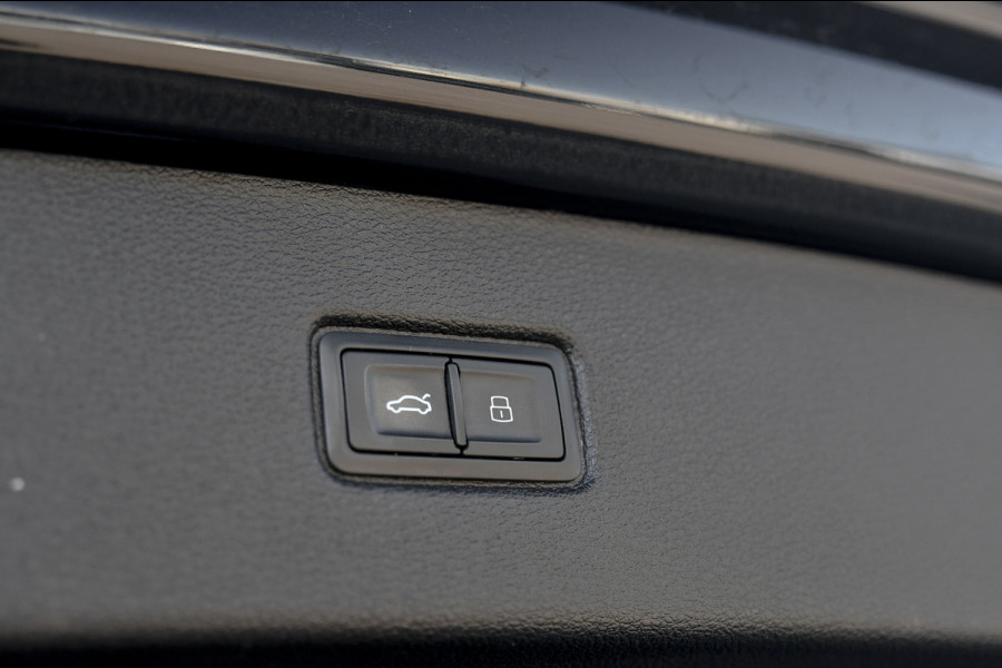 Audi Q7 55 TFSI e quattro 3x S-Line. Pano, ACC, HUD, Memory, Leder, B&O, Stuurvw, Keyless, Camera, Matrix, Sfeer, 22''!