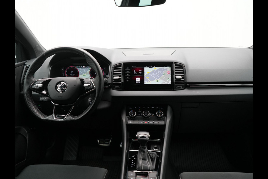 Škoda Karoq 1.5 TSI ACT Sportline Business FACELIFT MODEL DSG 150pk | Adaptive Cruise | Camera | Matrix LED | RS Sportstoelen Verwarmd | 18"L.M | Adaptive Onderstel | Keyless | Sfeerverlichting | Apple Carplay | Virtual | Navigatie | DAB |