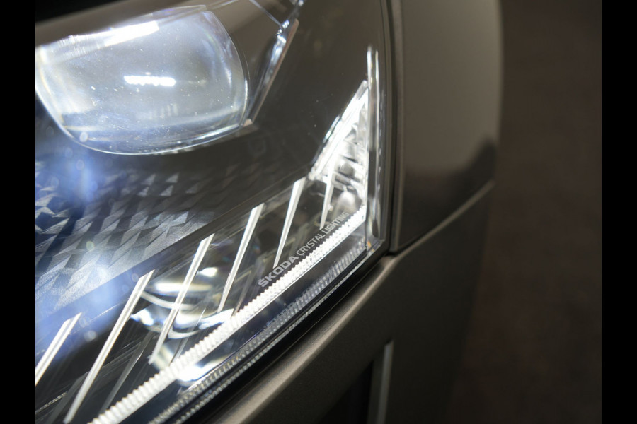 Škoda Karoq 1.5 TSI ACT Sportline Business FACELIFT MODEL DSG 150pk | Adaptive Cruise | Camera | Matrix LED | RS Sportstoelen Verwarmd | 18"L.M | Adaptive Onderstel | Keyless | Sfeerverlichting | Apple Carplay | Virtual | Navigatie | DAB |