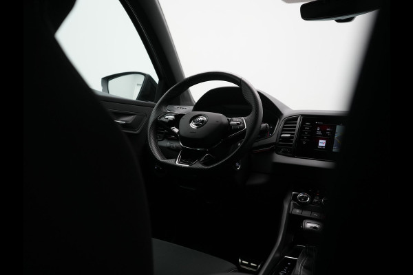 Škoda Karoq 1.5 TSI ACT Sportline Business FACELIFT MODEL DSG 150pk | Adaptive Cruise | Camera | Matrix LED | RS Sportstoelen Verwarmd | 18"L.M | Adaptive Onderstel | Keyless | Sfeerverlichting | Apple Carplay | Virtual | Navigatie | DAB |