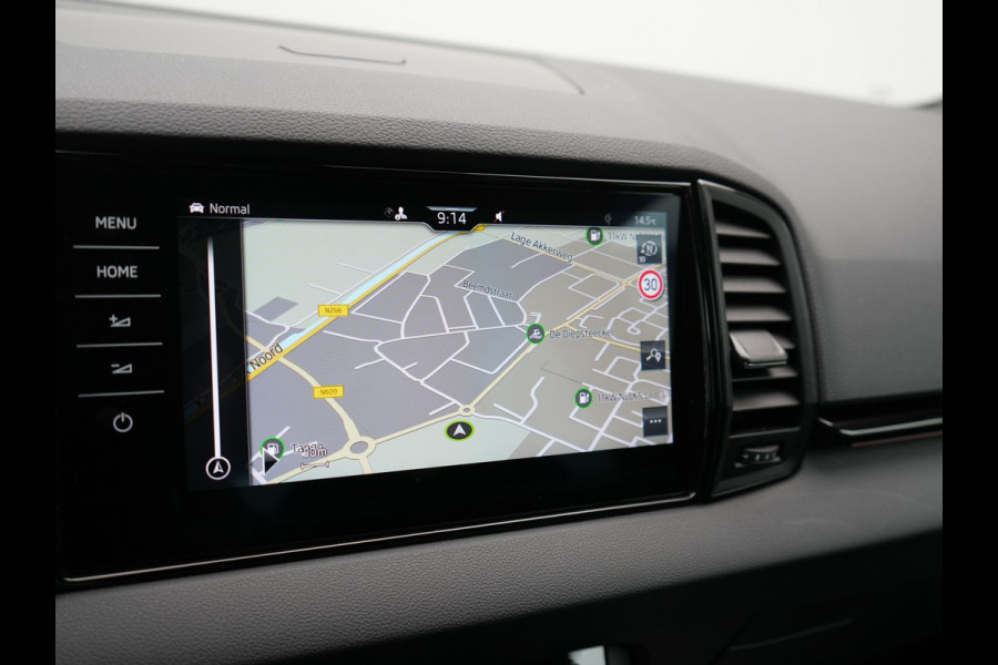 Škoda Karoq 1.5 TSI ACT Sportline Business FACELIFT MODEL DSG 150pk | Adaptive Cruise | Camera | Matrix LED | RS Sportstoelen Verwarmd | 18"L.M | Adaptive Onderstel | Keyless | Sfeerverlichting | Apple Carplay | Virtual | Navigatie | DAB |