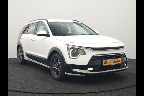 Kia Niro 1.6 GDi DynamicLine PHEV 182pk Dealer O.H SOH 96,2% | Adaptive Cruise | Camera | Sportstoelen & Stuur Verwarmd | Keyless | Pilot Assist | Blis | Navigatie | Virtual | DAB | Plug In Hybrid |