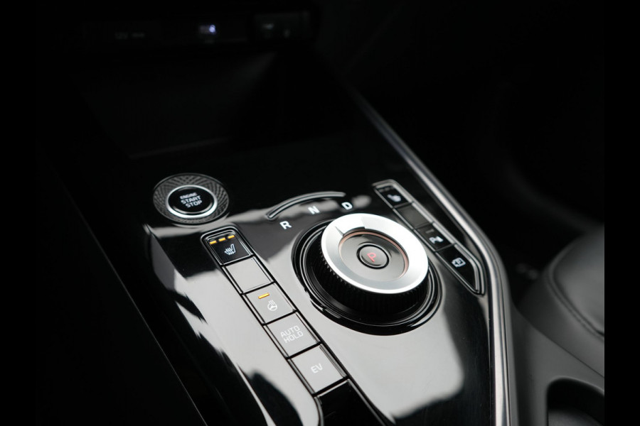 Kia Niro 1.6 GDi DynamicLine PHEV 182pk Dealer O.H SOH 96,2% | Adaptive Cruise | Camera | Sportstoelen & Stuur Verwarmd | Keyless | Pilot Assist | Blis | Navigatie | Virtual | DAB | Plug In Hybrid |