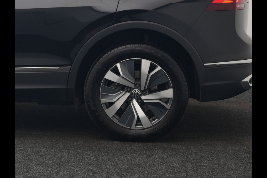 Volkswagen Tiguan 1.4 TSI eHybrid Elegance PHEV 245pk Dealer O.H | Panodak | Adaptive Cruise | 360 Camera | IQ Light | Alcantara Comforstoelen Massage & Verwarmd | Keyless | Apple Carplay | IQ Drive | Navigatie | Virtual | DAB | 18"L.M | Plug In Hybrid