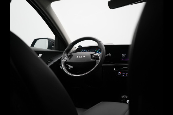 Kia Niro 1.6 GDi DynamicLine PHEV 182pk Dealer O.H | Adaptive Cruise | Camera | Sportstoelen & Stuur Verwarmd | Keyless | Pilot Assist | Blis | Navigatie | Virtual | DAB | Plug In Hybrid |