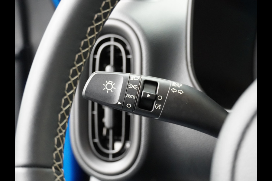 Kia Picanto 1.0 DPI DynamicLine Airco - Apple Carplay/Android Auto - Cruise Control - Navigatie - Achteruitrijcamera - Virena Zekerheidspakket €895,-