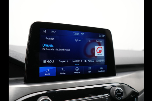 Ford Kuga 2.5 Titanium PHEV 225pk Dealer O.H | Camera | Keyless | Cruise Control | Sportstoelen & Stuur Verwarmd | Navigatie | Virtual | DAB | 17"L.M | Plug In Hybrid