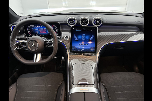 Mercedes-Benz GLC Coupé 300e 4MATIC Sport Edition | Premium pakket | Winterpakket | Nightpakket | Trekhaak | Panoramaschuifdak | 20 inch AMG velgen | AMG spoiler | 360°-camera | Augmented Reality navigatie |