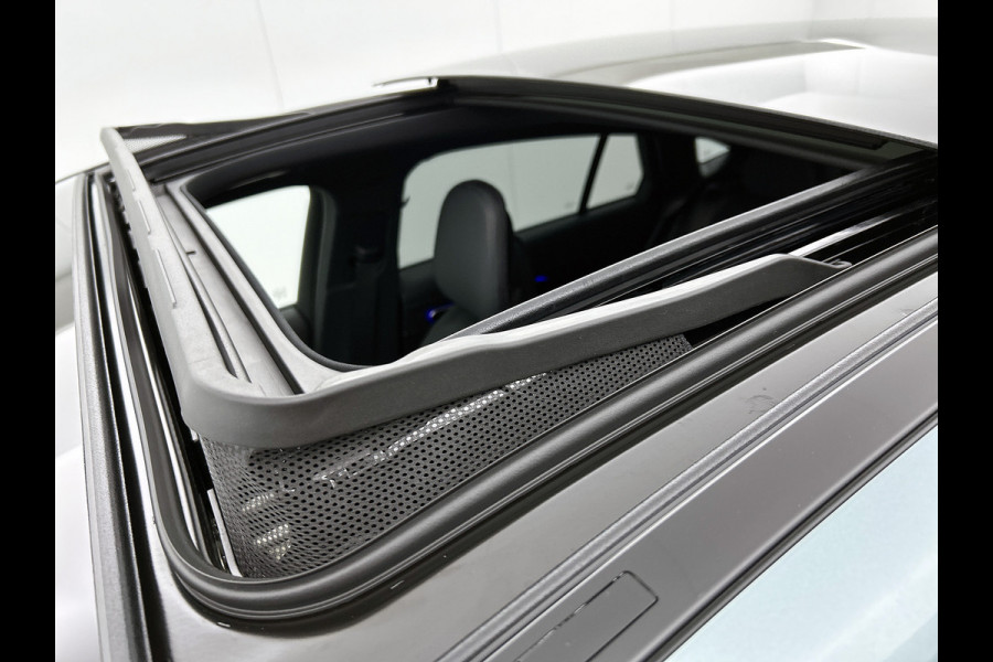 Mercedes-Benz GLC Coupé 300e 4MATIC Sport Edition | Premium pakket | Winterpakket | Nightpakket | Trekhaak | Panoramaschuifdak | 20 inch AMG velgen | AMG spoiler | 360°-camera | Augmented Reality navigatie |