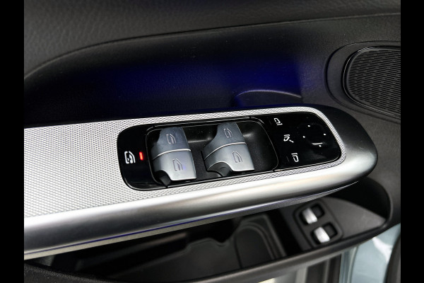 Mercedes-Benz GLC Coupé 300e 4MATIC Sport Edition | Premium pakket | Winterpakket | Nightpakket | Trekhaak | Panoramaschuifdak | 20 inch AMG velgen | AMG spoiler | 360°-camera | Augmented Reality navigatie |