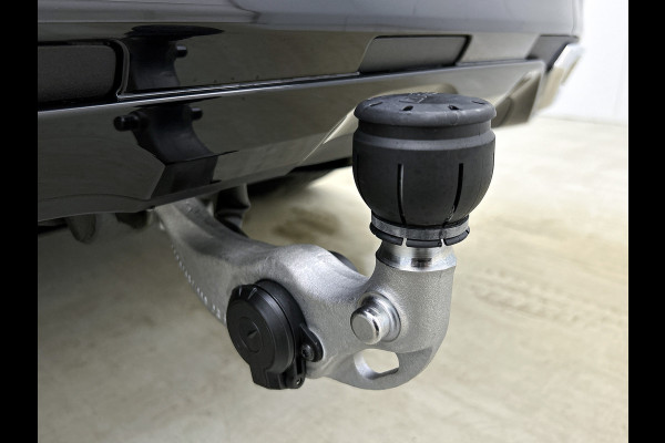 Mercedes-Benz GLC Coupé 300e 4MATIC Sport Edition | Premium pakket | Winterpakket | Nightpakket | Trekhaak | Panoramaschuifdak | 20 inch AMG velgen | AMG spoiler | 360°-camera | Augmented Reality navigatie |