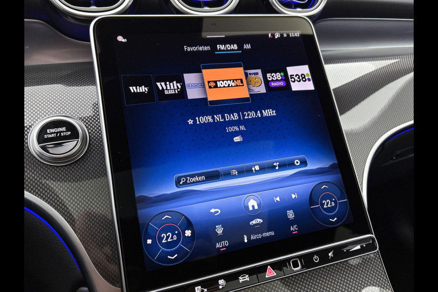 Mercedes-Benz GLC Coupé 300e 4MATIC Sport Edition | Premium pakket | Winterpakket | Nightpakket | Trekhaak | Panoramaschuifdak | 20 inch AMG velgen | AMG spoiler | 360°-camera | Augmented Reality navigatie |