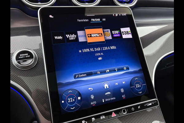 Mercedes-Benz GLC Coupé 300e 4MATIC Sport Edition | Premium pakket | Winterpakket | Nightpakket | Trekhaak | Panoramaschuifdak | 20 inch AMG velgen | AMG spoiler | 360°-camera | Augmented Reality navigatie |