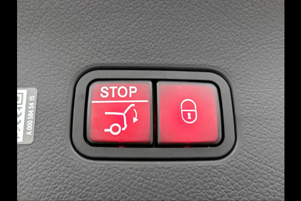 Mercedes-Benz GLC Coupé 300e 4MATIC Sport Edition | Premium pakket | Winterpakket | Nightpakket | Trekhaak | Panoramaschuifdak | 20 inch AMG velgen | AMG spoiler | 360°-camera | Augmented Reality navigatie |