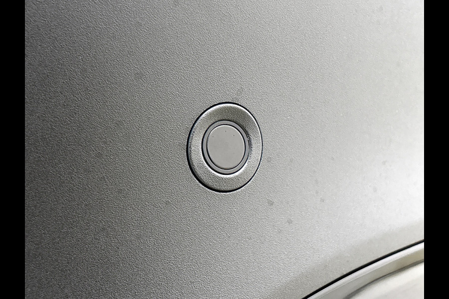 Mercedes-Benz GLC Coupé 300e 4MATIC Sport Edition | Premium pakket | Winterpakket | Nightpakket | Trekhaak | Panoramaschuifdak | 20 inch AMG velgen | AMG spoiler | 360°-camera | Augmented Reality navigatie |