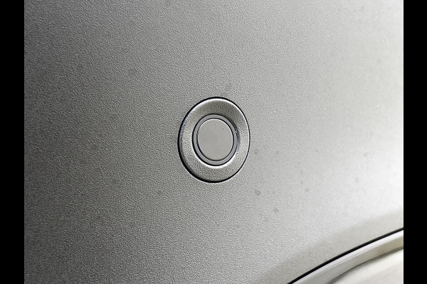 Mercedes-Benz GLC Coupé 300e 4MATIC Sport Edition | Premium pakket | Winterpakket | Nightpakket | Trekhaak | Panoramaschuifdak | 20 inch AMG velgen | AMG spoiler | 360°-camera | Augmented Reality navigatie |