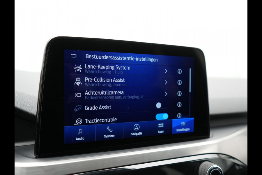 Ford Kuga 2.5 Titanium PHEV 225pk Dealer O.H | Camera | Keyless | Cruise Control | Sportstoelen & Stuur Verwarmd | Navigatie | Virtual | DAB | 17"L.M | Plug In Hybrid