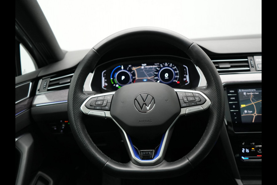 Volkswagen Passat Variant 1.4 TSI GTE Business PHEV 218pk Dealer O.H | Panodak | Adaptive Cruise | 360 Camera | IQ Light | Lederen Sportstoelen Massage & Verwarmd | Blis | Keyless | Apple Carplay | Navigatie | Virtual | DAB | 18"L.M | IQ Drive | Plug In Hybrid |