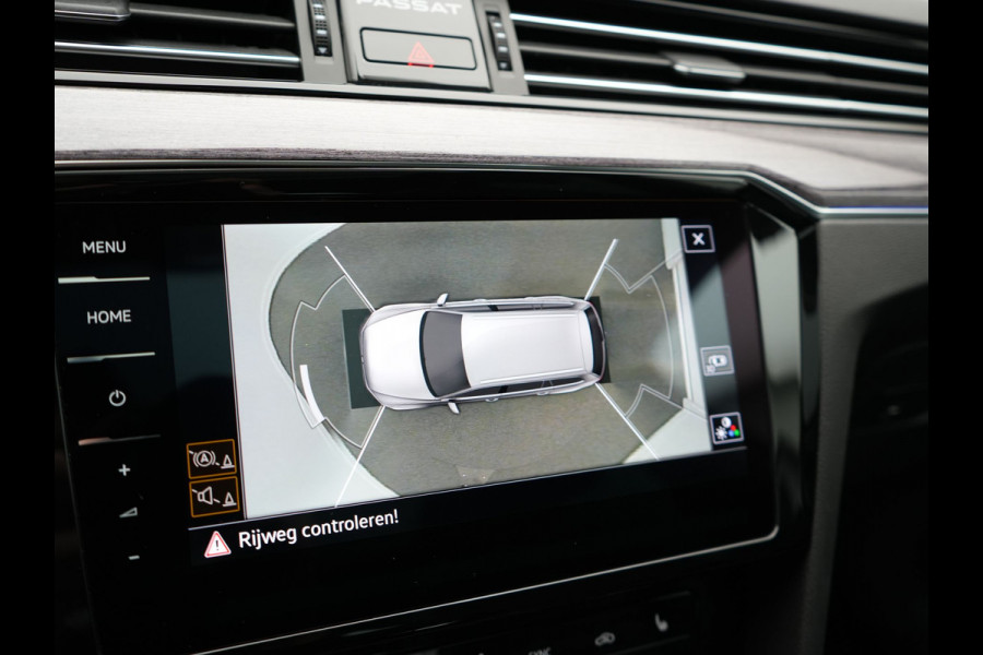 Volkswagen Passat Variant 1.4 TSI GTE Business PHEV 218pk Dealer O.H | Panodak | Adaptive Cruise | 360 Camera | IQ Light | Lederen Sportstoelen Massage & Verwarmd | Blis | Keyless | Apple Carplay | Navigatie | Virtual | DAB | 18"L.M | IQ Drive | Plug In Hybrid |