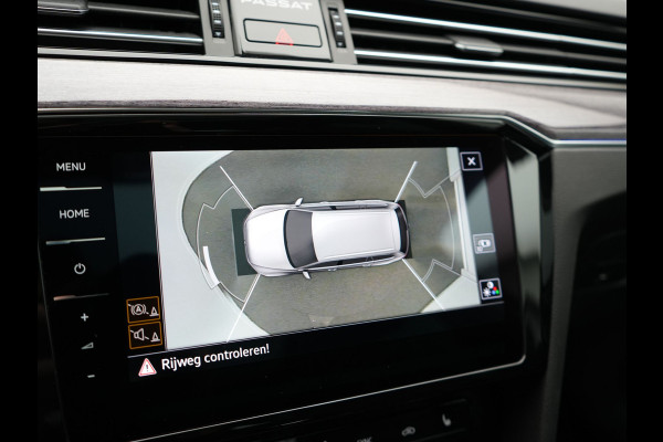 Volkswagen Passat Variant 1.4 TSI GTE Business PHEV 218pk Dealer O.H | Panodak | Adaptive Cruise | 360 Camera | IQ Light | Lederen Sportstoelen Massage & Verwarmd | Blis | Keyless | Apple Carplay | Navigatie | Virtual | DAB | 18"L.M | IQ Drive | Plug In Hybrid |