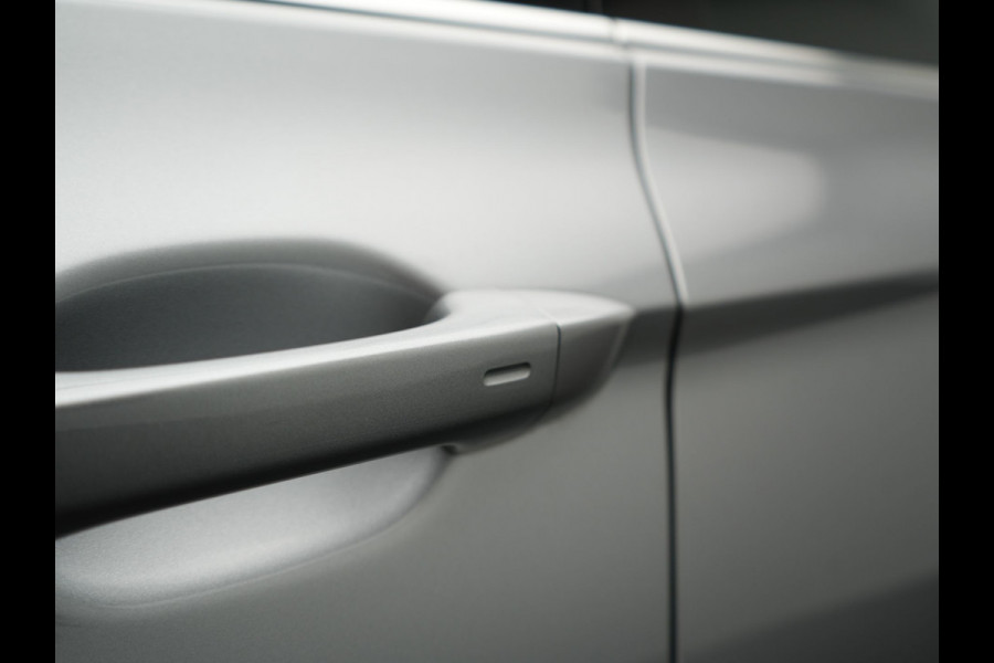 Volkswagen Passat Variant 1.4 TSI GTE Business PHEV 218pk Dealer O.H | Panodak | Adaptive Cruise | 360 Camera | IQ Light | Lederen Sportstoelen Massage & Verwarmd | Blis | Keyless | Apple Carplay | Navigatie | Virtual | DAB | 18"L.M | IQ Drive | Plug In Hybrid |