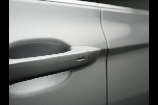 Volkswagen Passat Variant 1.4 TSI GTE Business PHEV 218pk Dealer O.H | Panodak | Adaptive Cruise | 360 Camera | IQ Light | Lederen Sportstoelen Massage & Verwarmd | Blis | Keyless | Apple Carplay | Navigatie | Virtual | DAB | 18"L.M | IQ Drive | Plug In Hybrid |