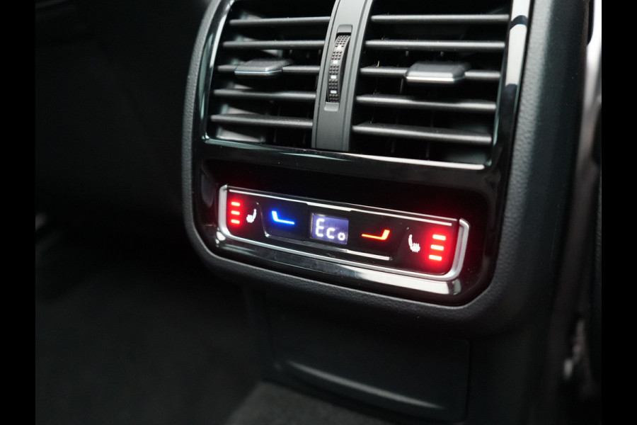 Volkswagen Passat Variant 1.4 TSI GTE Business PHEV 218pk Dealer O.H | Panodak | Adaptive Cruise | 360 Camera | IQ Light | Lederen Sportstoelen Massage & Verwarmd | Blis | Keyless | Apple Carplay | Navigatie | Virtual | DAB | 18"L.M | IQ Drive | Plug In Hybrid |