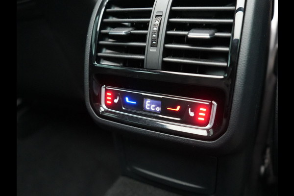 Volkswagen Passat Variant 1.4 TSI GTE Business PHEV 218pk Dealer O.H | Panodak | Adaptive Cruise | 360 Camera | IQ Light | Lederen Sportstoelen Massage & Verwarmd | Blis | Keyless | Apple Carplay | Navigatie | Virtual | DAB | 18"L.M | IQ Drive | Plug In Hybrid |