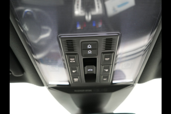 Volkswagen Passat Variant 1.4 TSI GTE Business PHEV 218pk Dealer O.H | Panodak | Adaptive Cruise | 360 Camera | IQ Light | Lederen Sportstoelen Massage & Verwarmd | Blis | Keyless | Apple Carplay | Navigatie | Virtual | DAB | 18"L.M | IQ Drive | Plug In Hybrid |