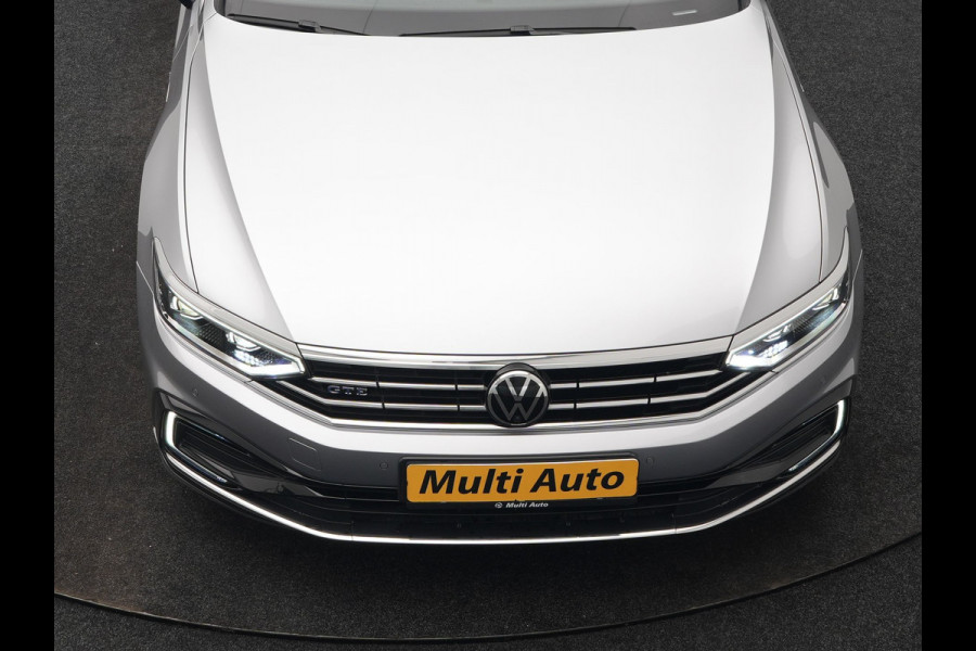 Volkswagen Passat Variant 1.4 TSI GTE Business PHEV 218pk Dealer O.H | Panodak | Adaptive Cruise | 360 Camera | IQ Light | Lederen Sportstoelen Massage & Verwarmd | Blis | Keyless | Apple Carplay | Navigatie | Virtual | DAB | 18"L.M | IQ Drive | Plug In Hybrid |