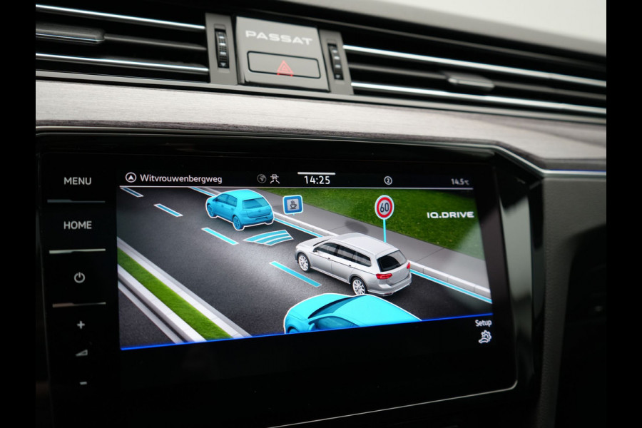 Volkswagen Passat Variant 1.4 TSI GTE Business PHEV 218pk Dealer O.H | Panodak | Adaptive Cruise | 360 Camera | IQ Light | Lederen Sportstoelen Massage & Verwarmd | Blis | Keyless | Apple Carplay | Navigatie | Virtual | DAB | 18"L.M | IQ Drive | Plug In Hybrid |