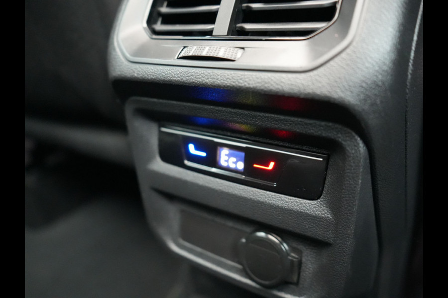 Volkswagen Tiguan 1.4 TSI eHybrid Elegance PHEV 245pk Dealer O.H | Panodak | Adaptive Cruise | 360 Camera | IQ Light | Alcantara Comforstoelen Massage & Verwarmd | Keyless | Apple Carplay | IQ Drive | Navigatie | Virtual | DAB | 18"L.M | Plug In Hybrid