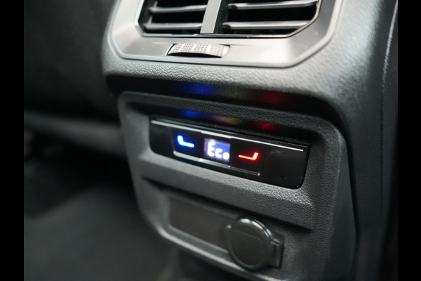 Volkswagen Tiguan 1.4 TSI eHybrid Elegance PHEV 245pk Dealer O.H | Panodak | Adaptive Cruise | 360 Camera | IQ Light | Alcantara Comforstoelen Massage & Verwarmd | Keyless | Apple Carplay | IQ Drive | Navigatie | Virtual | DAB | 18"L.M | Plug In Hybrid