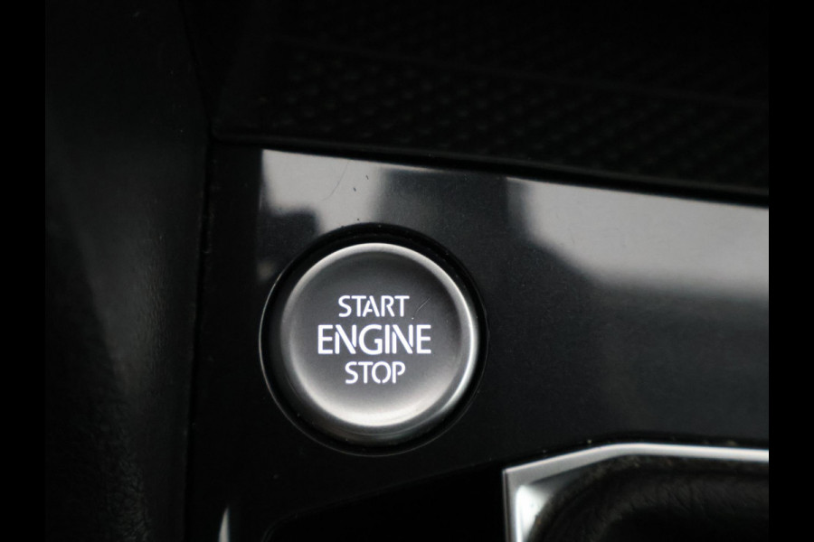 Volkswagen Tiguan 1.5 TSI Life Business | Navigatie | Camera | Cruise Control Adaptieve |