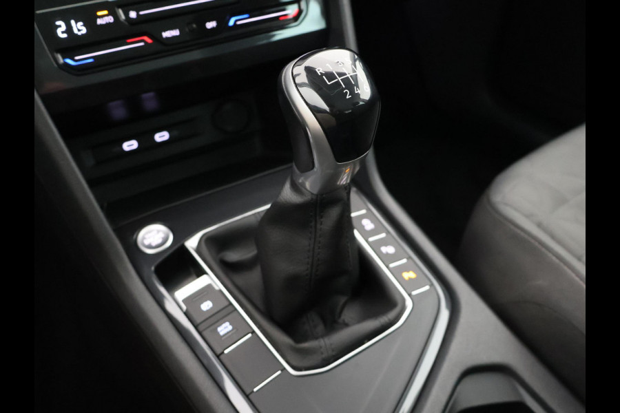 Volkswagen Tiguan 1.5 TSI Life Business | Navigatie | Camera | Cruise Control Adaptieve |