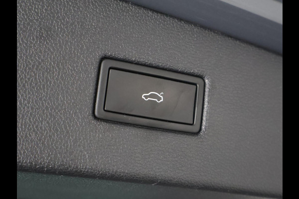 Volkswagen Tiguan 1.5 TSI Life Business | Navigatie | Camera | Cruise Control Adaptieve |