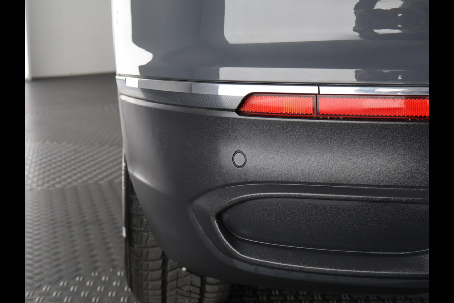 Volkswagen Tiguan 1.5 TSI Life Business | Navigatie | Camera | Cruise Control Adaptieve |