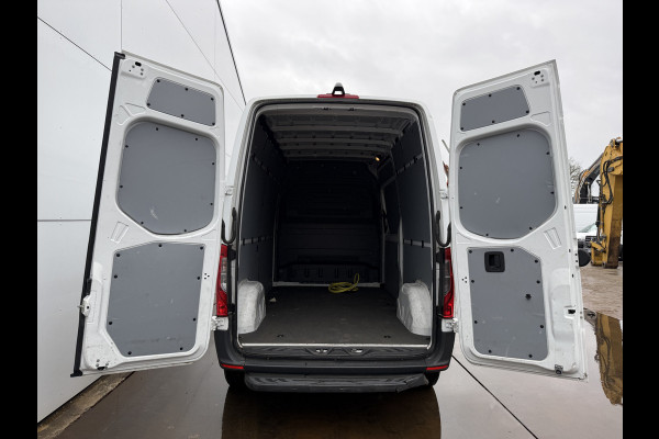 Mercedes-Benz eSprinter 312 55kWh 168km WLTP 93.1% (SOH) 80kw Snelladen L2H2 Climate Control Camera Stoelverwarming Laadkabel