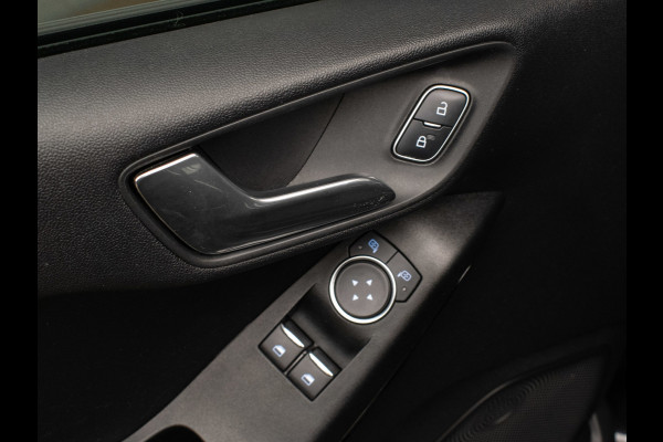Ford Fiesta 1.1 Trend Sport (APPLE CARPLAY,NAVI,CRUISE,BLACK EDITION,ELEKTRISCH PAKKET,SPORTSTOELEN,NETTE STAAT)