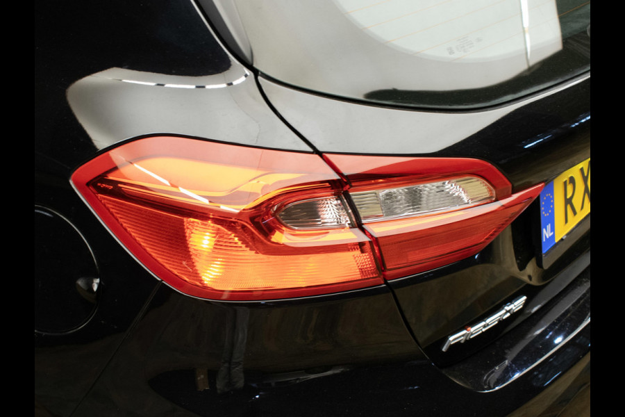 Ford Fiesta 1.1 Trend Sport (APPLE CARPLAY,NAVI,CRUISE,BLACK EDITION,ELEKTRISCH PAKKET,SPORTSTOELEN,NETTE STAAT)