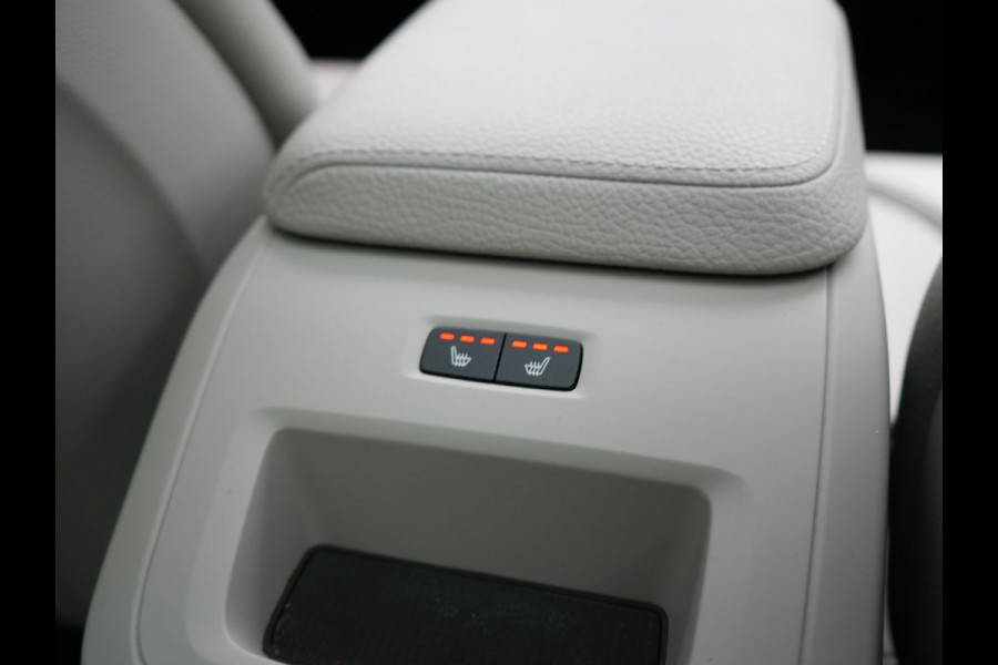 Volvo XC60 T6 AWD Inscription PHEV 350pk Dealer O.H | Panodak | Adaptive Cruise | Harman / Kardon | Lederen Sportstoelen Memory & Verwarmd | Google Assistant | Apple Carplay | Keyless | Full LED | Pilot Assist | Navigatie | Virtual | DAB |