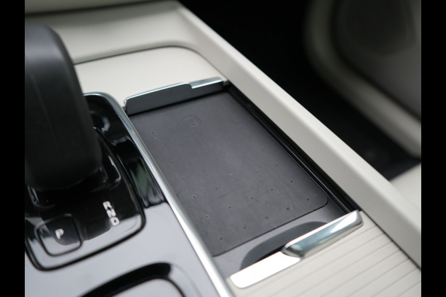 Volvo XC60 T6 AWD Inscription PHEV 350pk Dealer O.H | Panodak | Adaptive Cruise | Harman / Kardon | Lederen Sportstoelen Memory & Verwarmd | Google Assistant | Apple Carplay | Keyless | Full LED | Pilot Assist | Navigatie | Virtual | DAB |